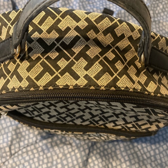 Tommy Hilfiger Backpack - Picture 5 of 7